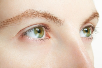 6enské zelené oči